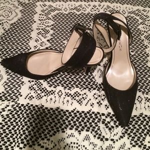 Caparros size 9 from Bloomingdales. 3.5" heel