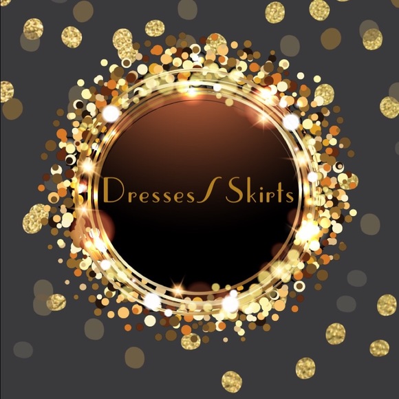 Dresses and skirts - Picture 3 of 3