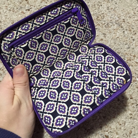 Vera Bradley wristlet!! - Picture 2 of 3