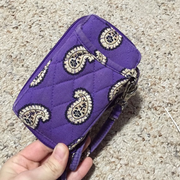 Vera Bradley wristlet!! - Picture 3 of 3