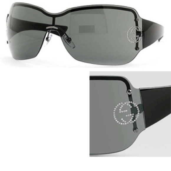 Authentic GUCCI black sporty sunglasses.
