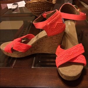 Bright coral TOMS heels