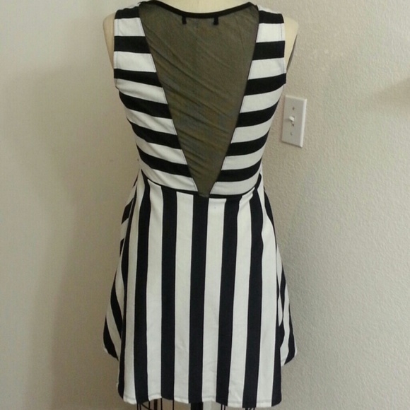 Dress - Picture 2 of 2