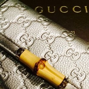 Brand new Gucci wallet- all offers considered