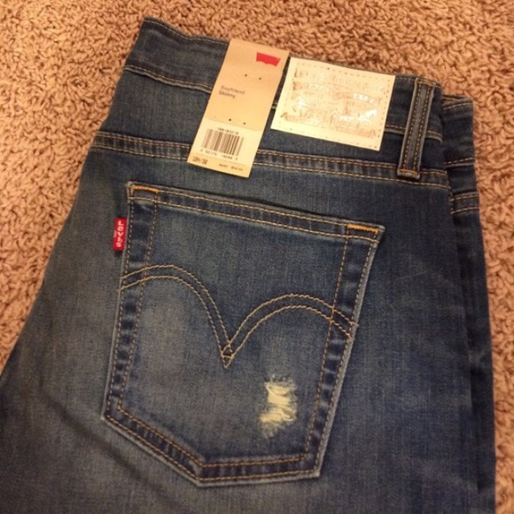 Levi's boyfriend jeans