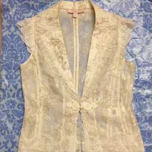 Vintage Style Lace Top