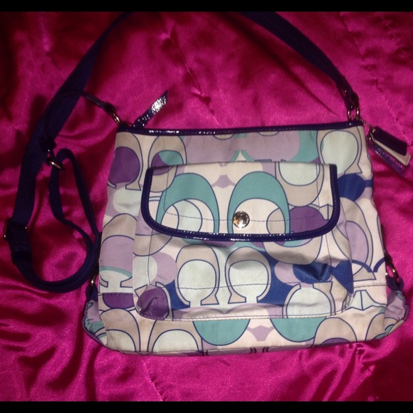 Authentic coach cross body bag!