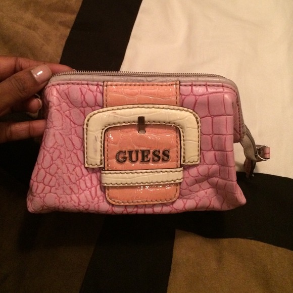 Guess Make Up bag