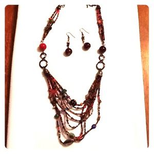 Necklace and earring set