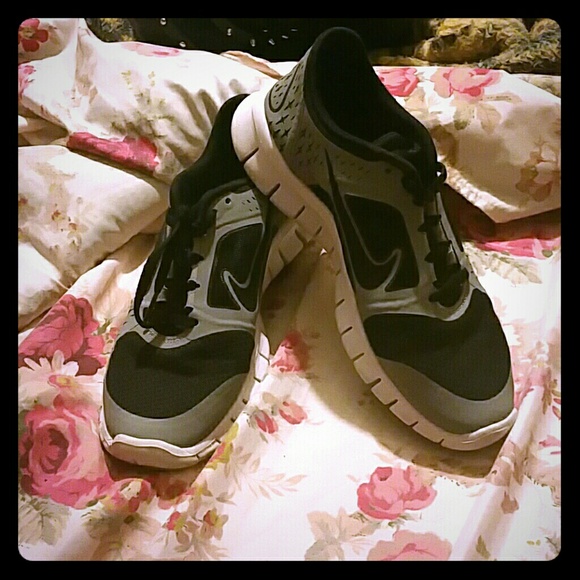 Nike Free Run 3-  6.5Y