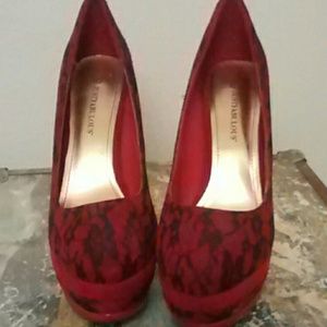 Red/lace