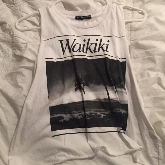 Brand New Brandy Melville "Waikiki" Muscle Tee