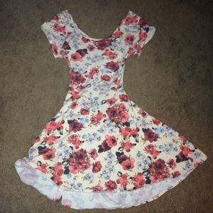 Floral Dress Brandy Melville Bethany Look-Alike