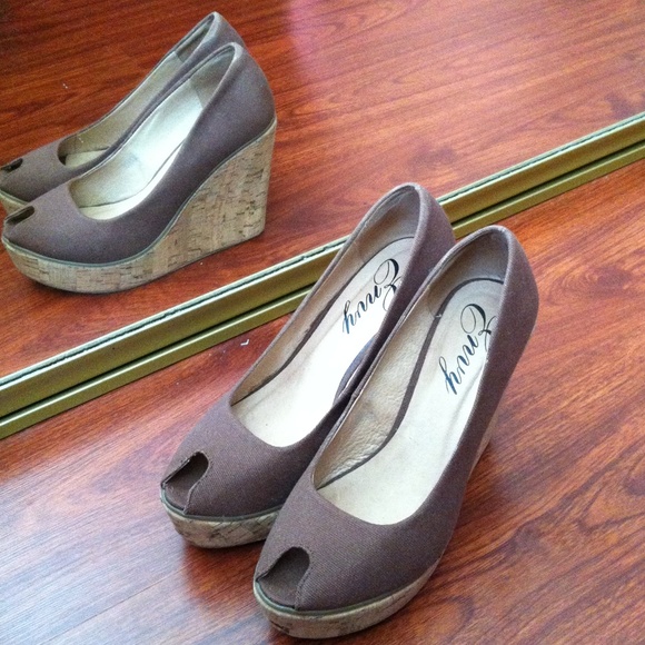 Cork Brown wedge heels