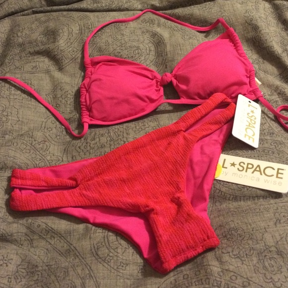 NWT ☀️ L Space HOT pink reversible bikini ~small - Picture 1 of 8