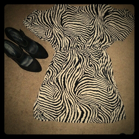 NEW HOT DATE NIGHT MINI DRESS
