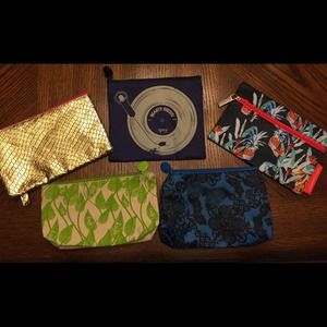 5 make up (multipurpose) bags