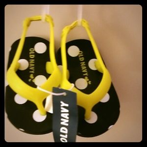 *NEVER BEEN WORN* Baby Flip Flops