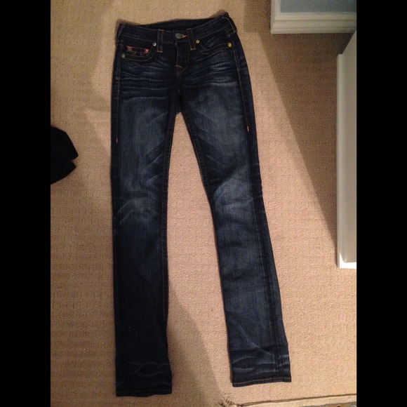 TAKING OFFERSTrue Religion jeans