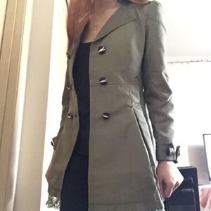 Korean Style Dark Green Trend Coach