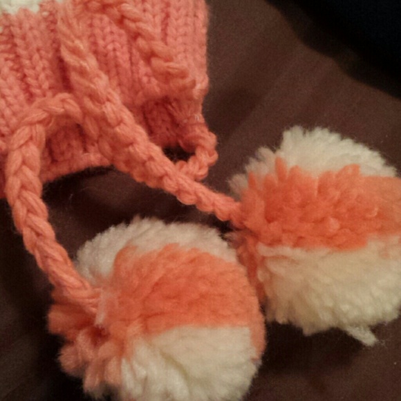 Sold .......Hat - Picture 3 of 4