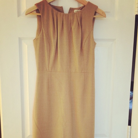 Bundle Banana republic wood dress+the limited dres