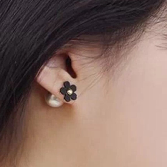 Pearl Earring