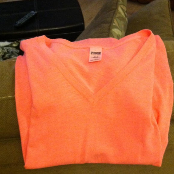 VS Pink v-neck