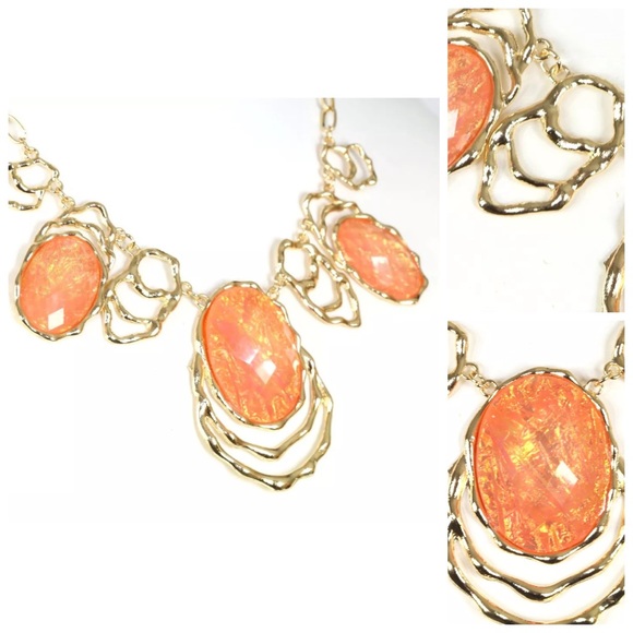 🎁 Art Deco Textured Necklace - Picture 3 of 4