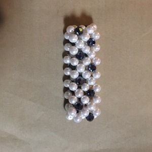 Pearl and crystal bead stretchy bracelet