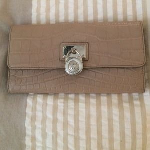 Michael Kors Wallet/Clutch