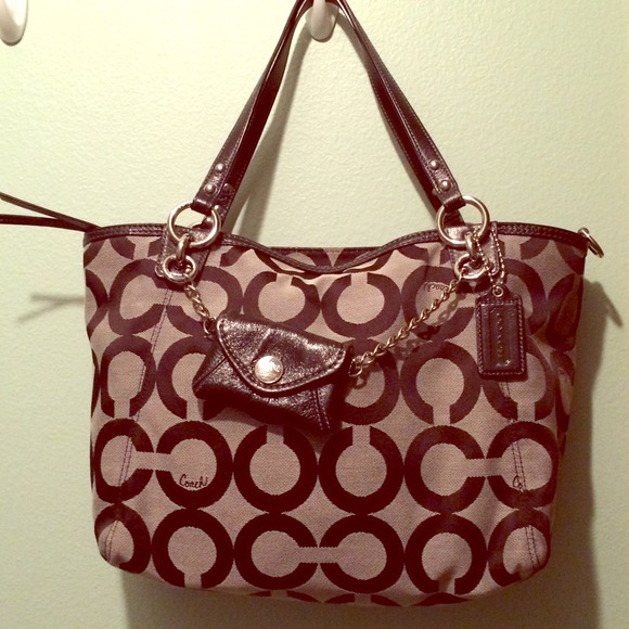 Coach op art tote # m0982-14841 - Picture 1 of 4