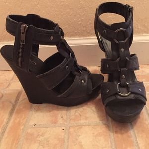 Black Aldo wedges