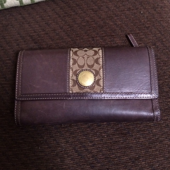 Authentic Coach Wallet