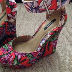 Forever 21 Shoes - Forever 21 floral wedges Forever 21 Shoes - Forever 21 floral wedges