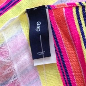 GAP Accessories - Brightly colored GAP scarf GAP Accessories - Brightly colored GAP scarf