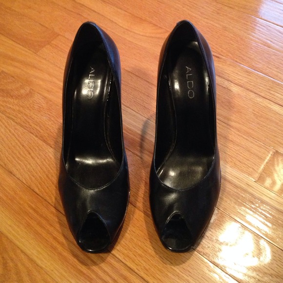 Aldo Black Leather Peep Toe Pumps
