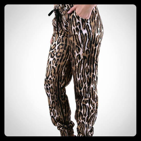 Animal print jogger fleece pants in regular and +