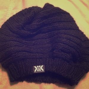 Volcom Krochet Kids beanie NEW