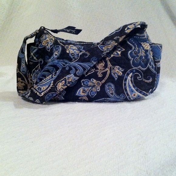 Vera Bradley Sophie bag in retired Windsor Navy