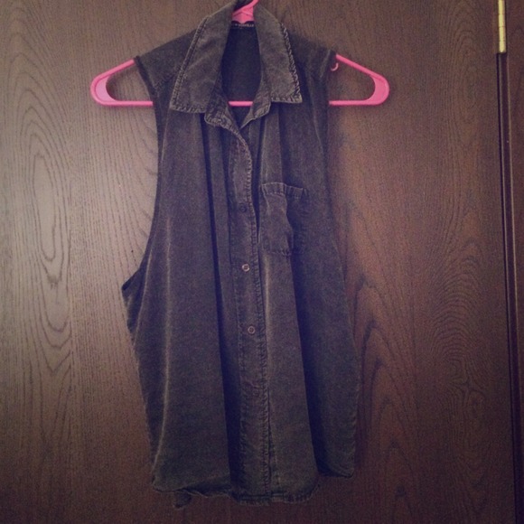 Brandy Melville Grey Button Up Tank Top