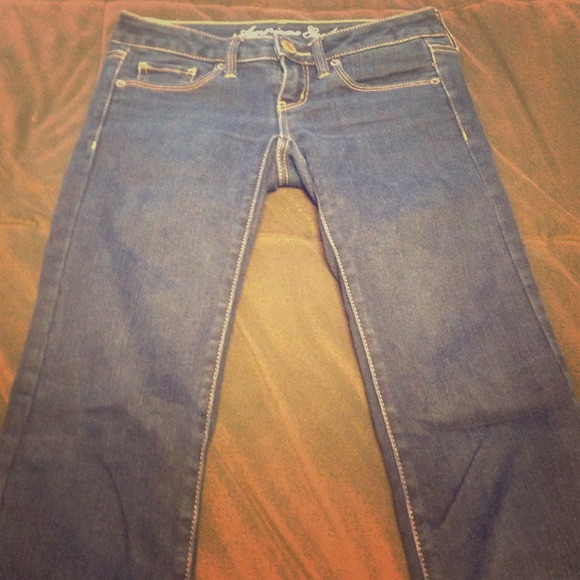American Eagle Dark Wash Skinny jeans**PRICE DROP*