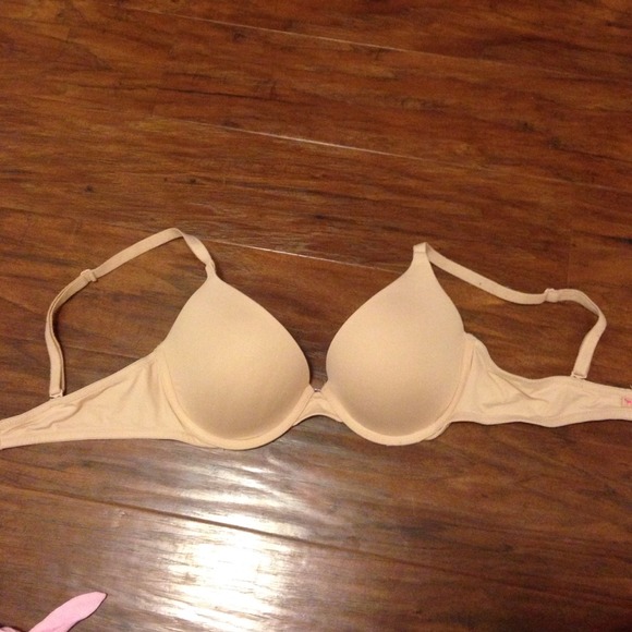 Victoria secret pink bra 34C