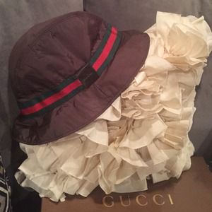 Brown Gucci bucket hat w/ signature red and green