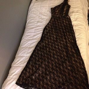 Be. Formal one shoulder black and nude gown