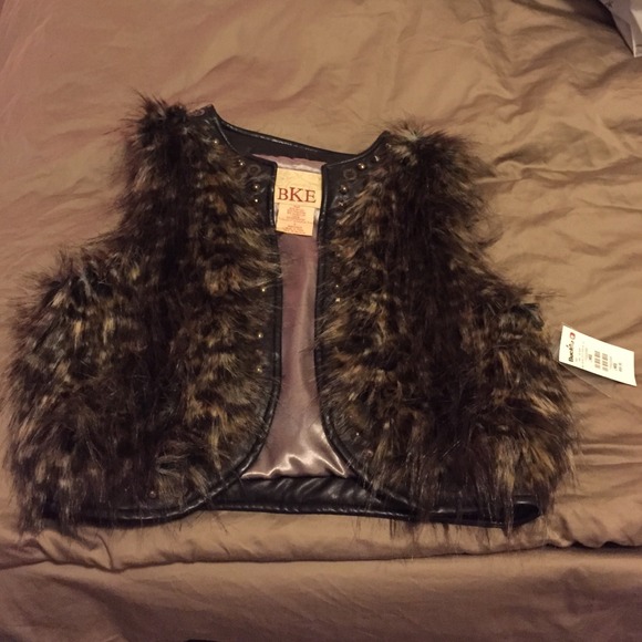 Fur vest