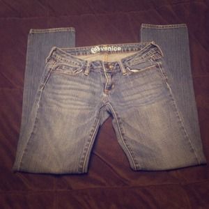 Bullhead Venice Skinny jeans**PRICE DROP**