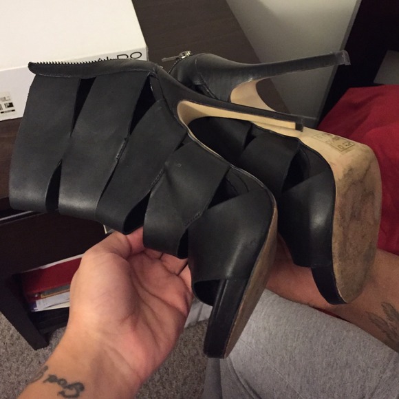 Aldo Parrrin Shoe - Picture 2 of 4