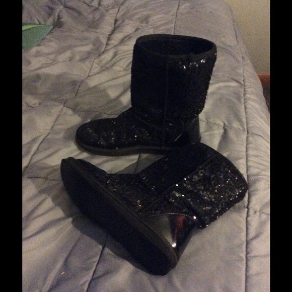 sparkly black boots