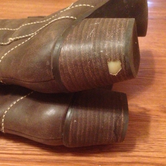 DONATING.  Brown Riding Boots - Picture 4 of 4